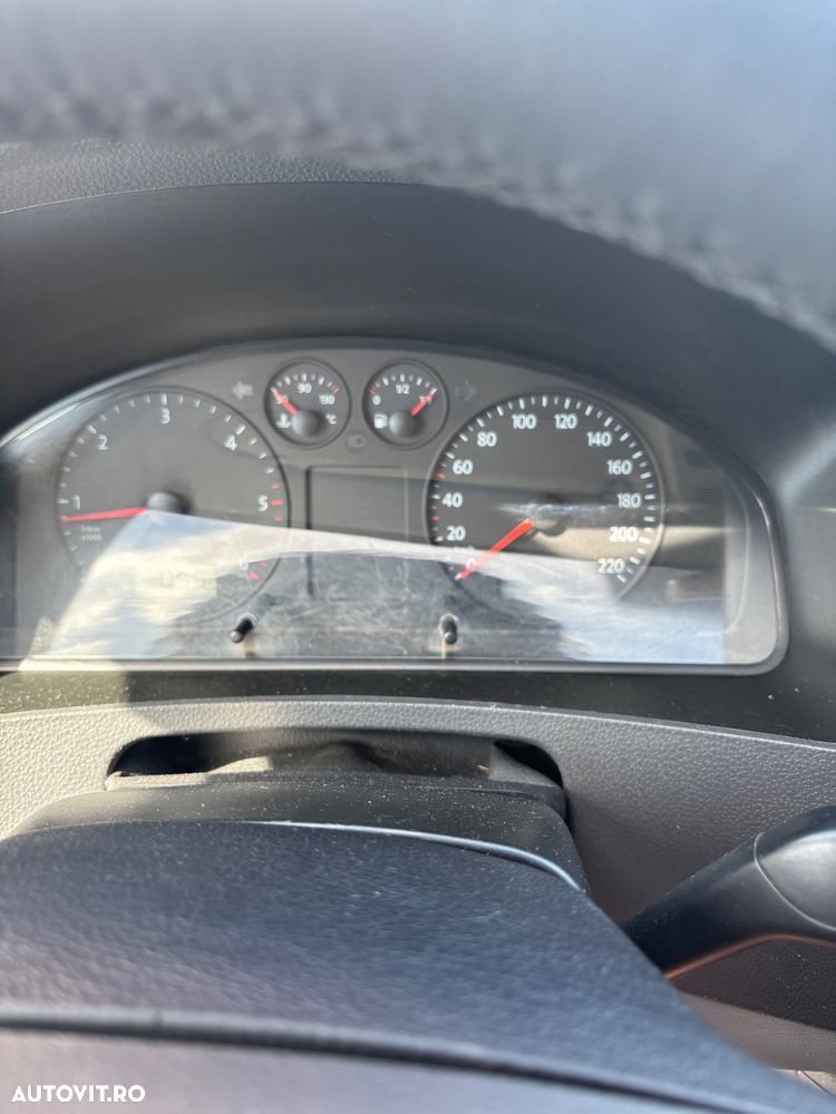 Volkswagen Multivan - 5