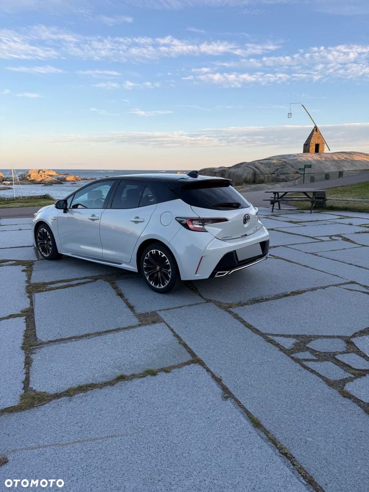 Toyota Corolla 1.8 Hybrid GR Sport - 8