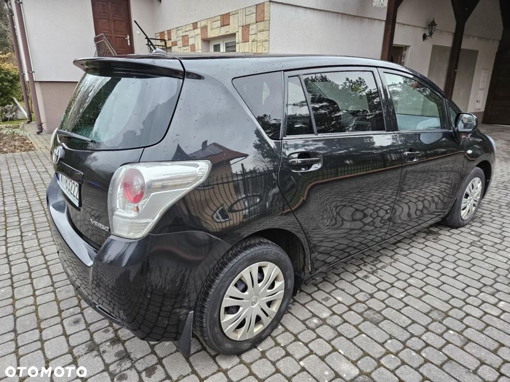 Toyota Verso 2.0 D-4D Premium - 6