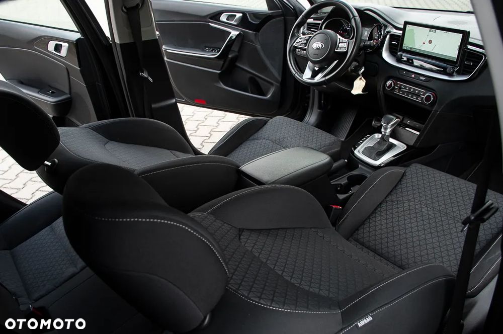 Kia Ceed 1.6 CRDi Eco-Dynamics+(48V Mild-Hybr.) DCT7 Spirit - 14