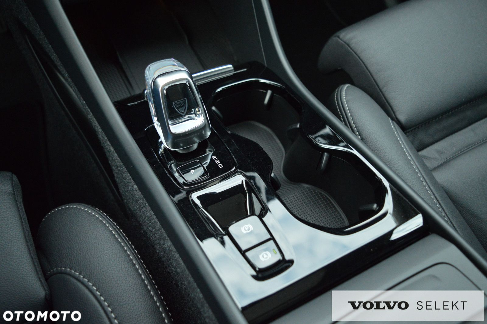Volvo XC 40 - 33