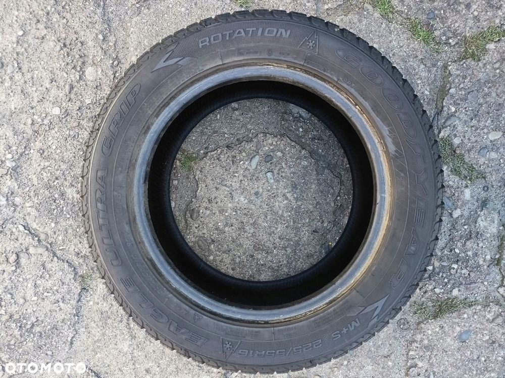225/55R16 Goodyear Eagle Ultra Grip opona pojedynka zima 6,1mm - 4
