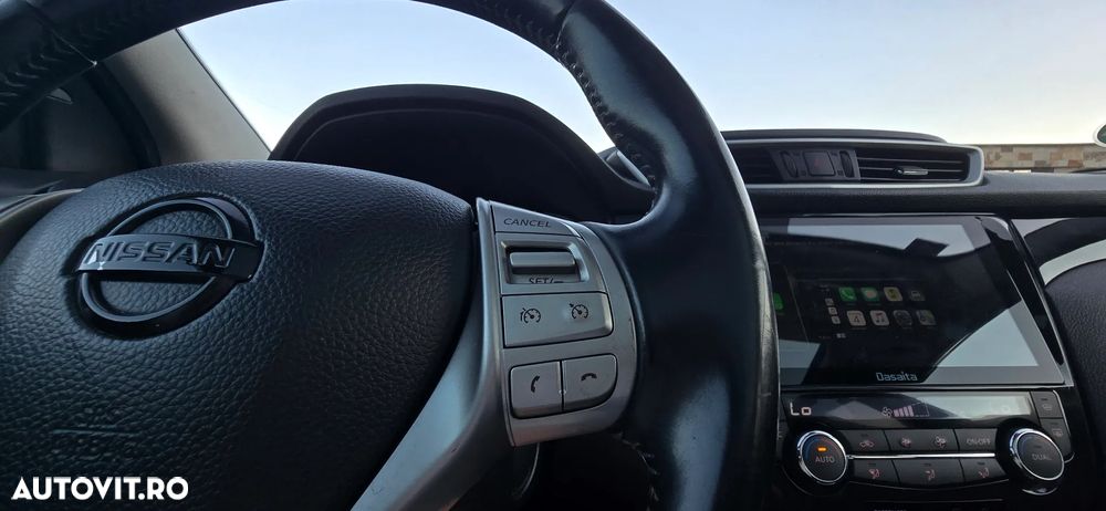Nissan Qashqai 1.6 DCI 4 x 4 DPF Start/Stop acenta - 39