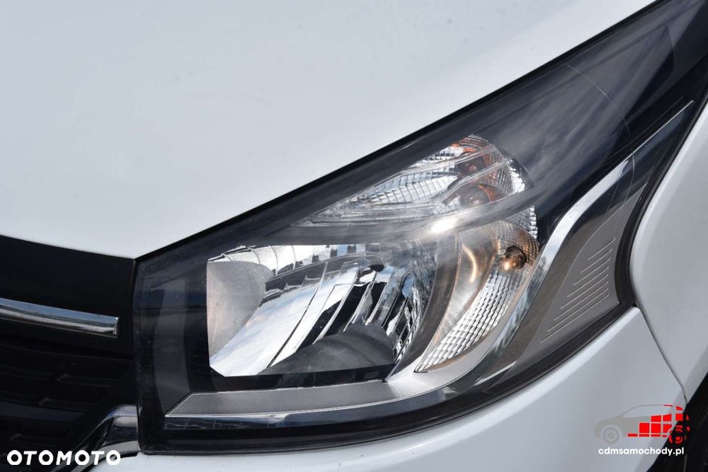 Renault Trafic - 13