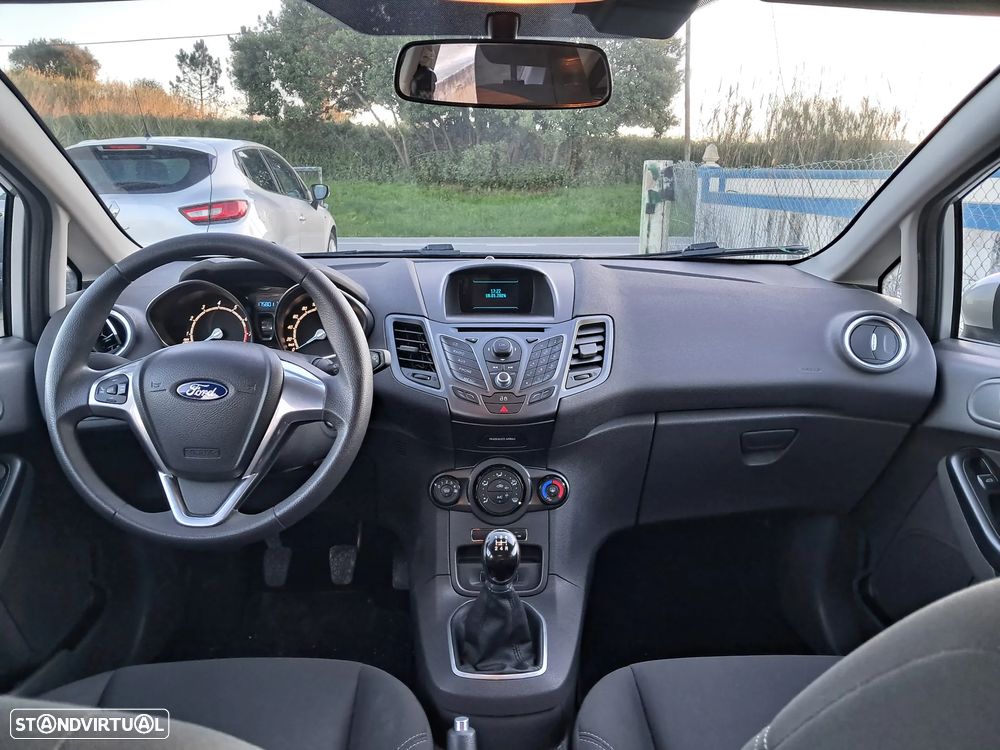 Ford Fiesta 1.0 T EcoBoost Titanium - 13