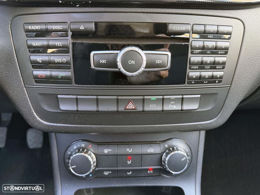 Mercedes-Benz B 180 d Style - 34