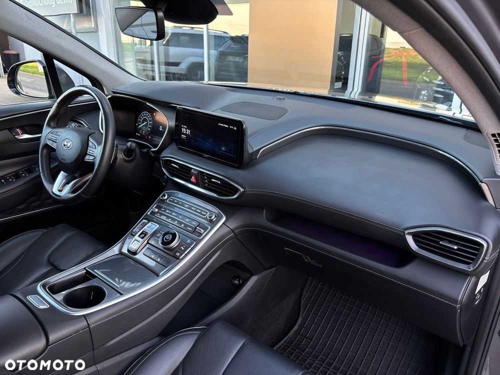 Hyundai Santa Fe 1.6 T-GDI HEV Executive - 26