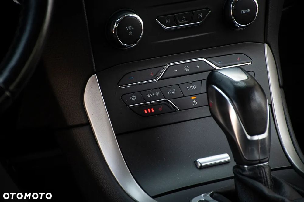 Ford S-Max - 34