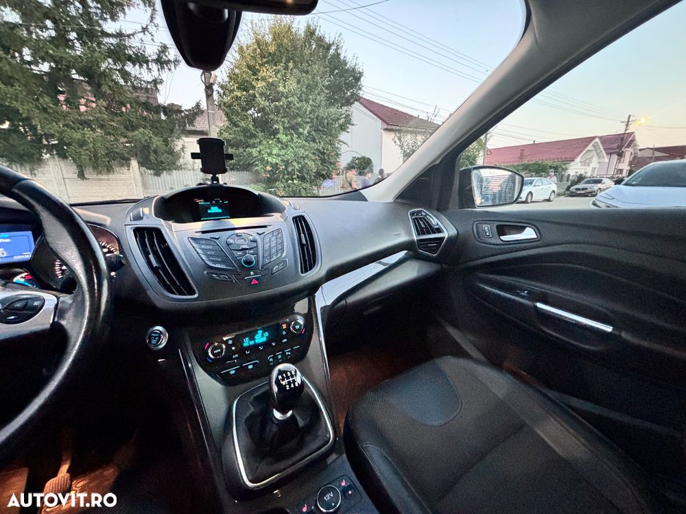 Ford Kuga 2.0 TDCi 2WD Trend - 16