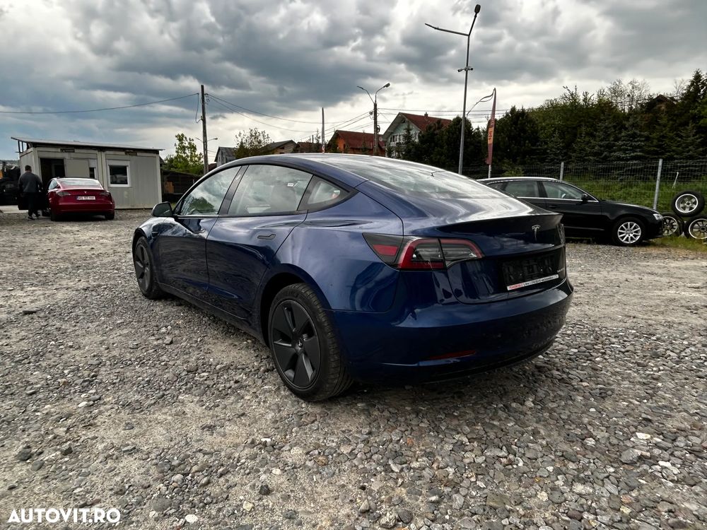 Tesla Model 3 Premium Langstreckenbatterie AWD Dual Motor - 4