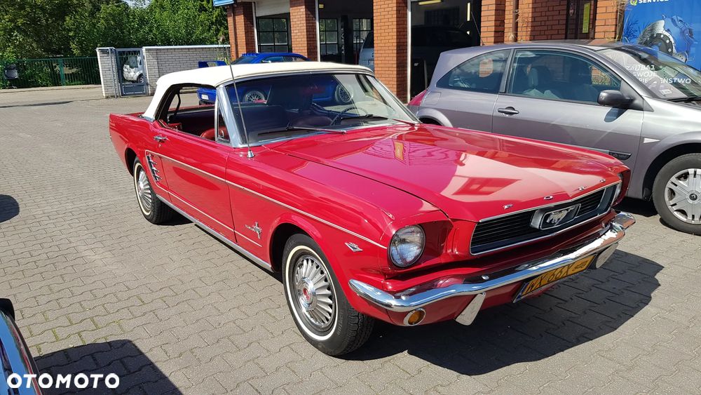 Ford Mustang - 17