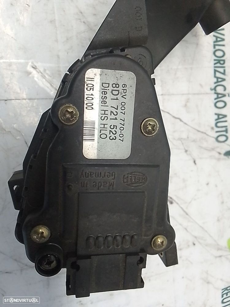 Pedal Acelarador Volkswagen Passat (3B2) - 2