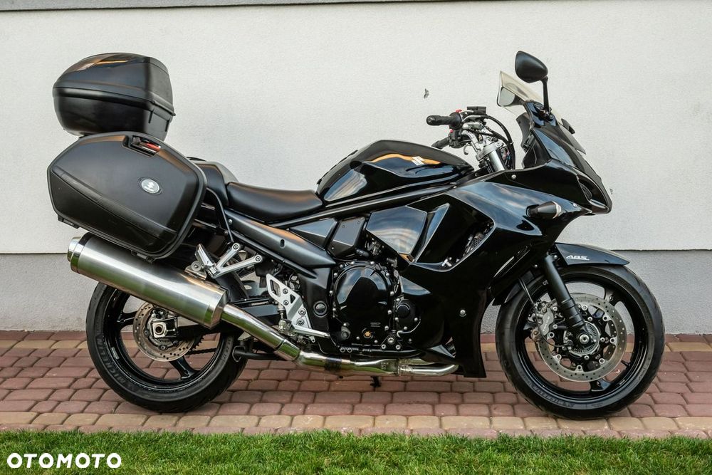 Suzuki GSX - 3