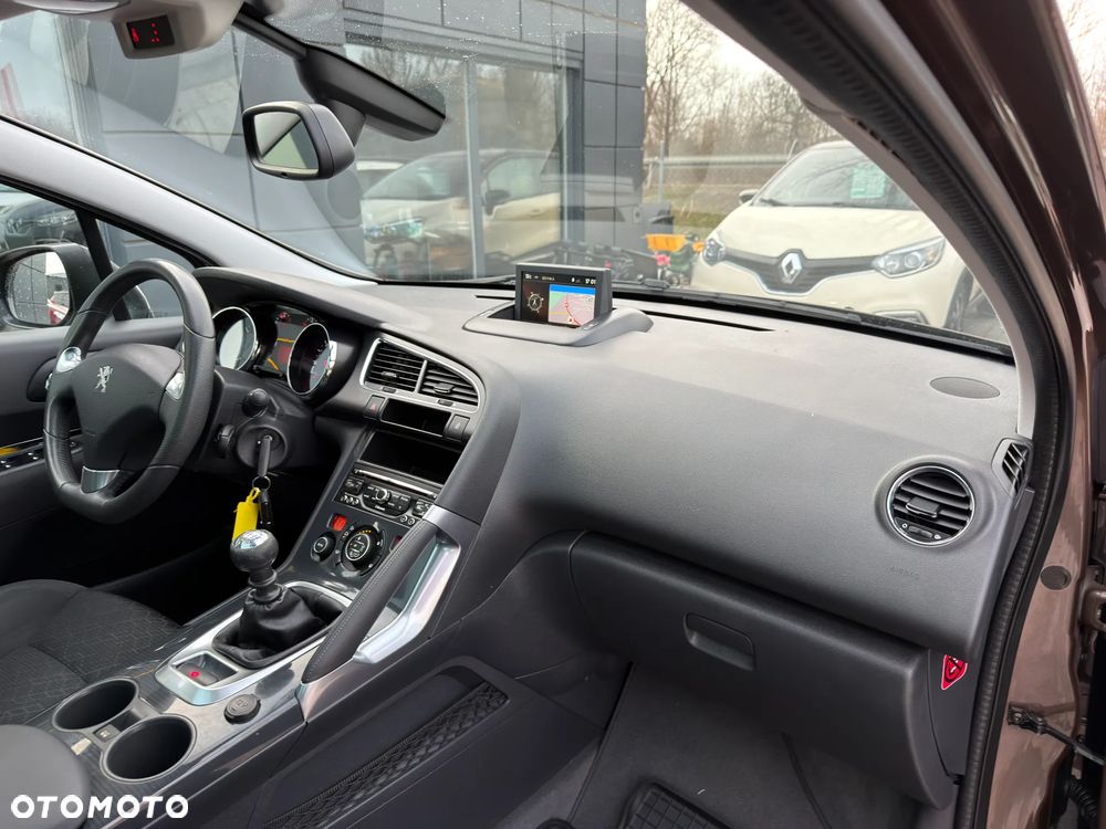 Peugeot 3008 1.6 Premium - 32