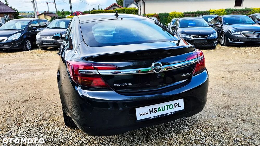 Opel Insignia 1.6 T Cosmo S&S EU6 - 16