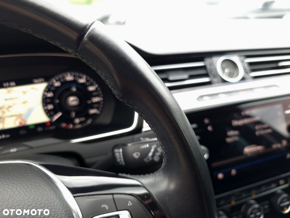 Volkswagen Passat 2.0 TDI SCR Highline DSG - 22