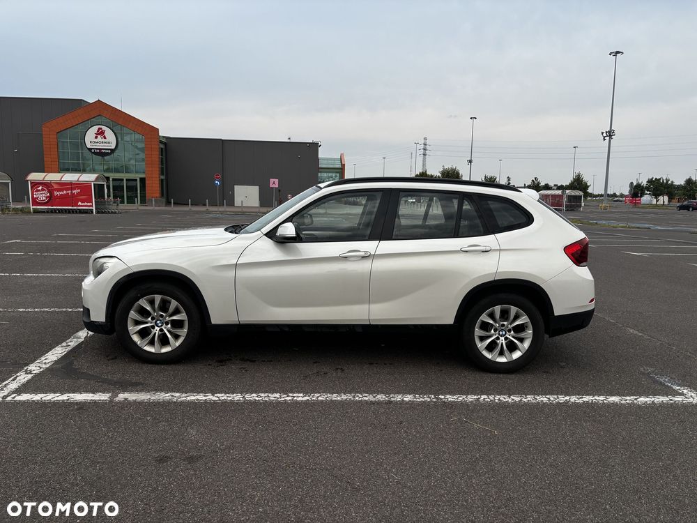 BMW X1 xDrive18d xLine - 17