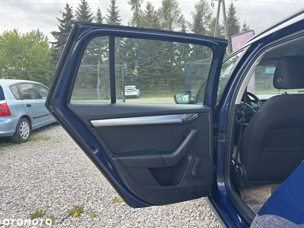 Skoda Octavia - 30