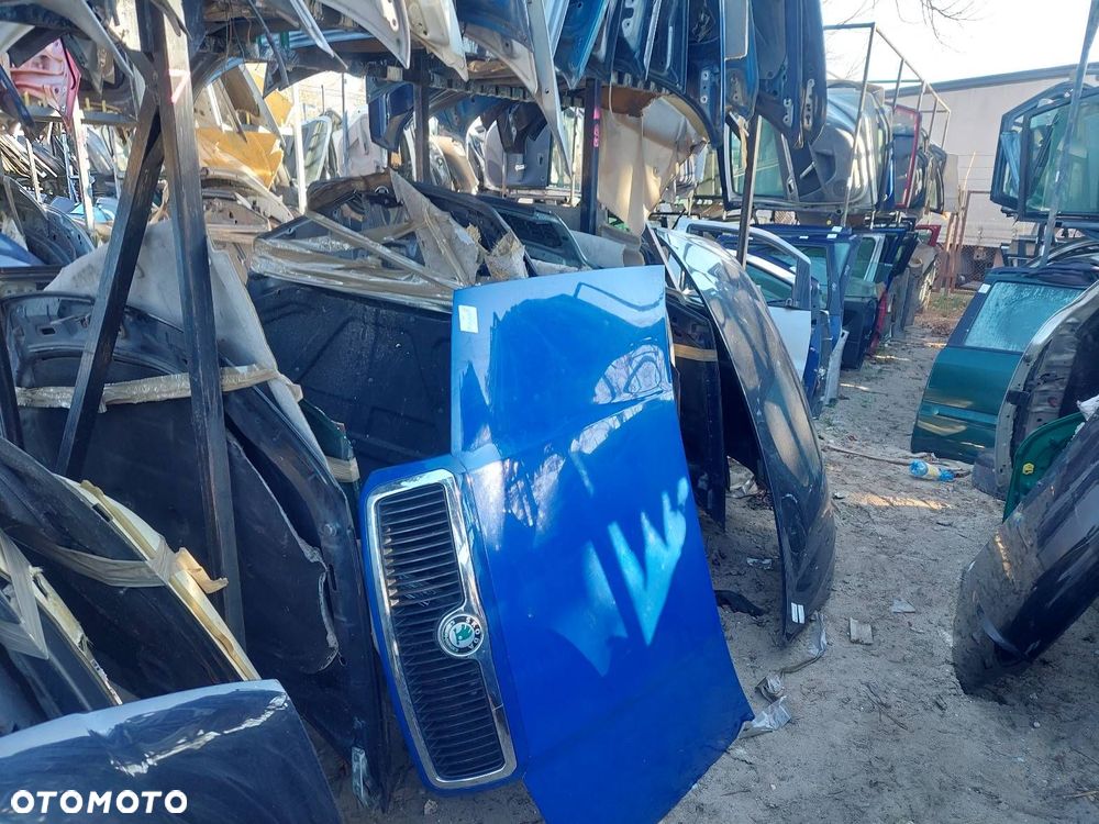 MASKA POKRYWA SILNIKA SKODA FABIA I 4590 - 4