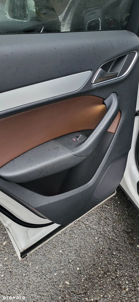 Audi Q3 40 TFSI Quattro S-Line S tronic - 15