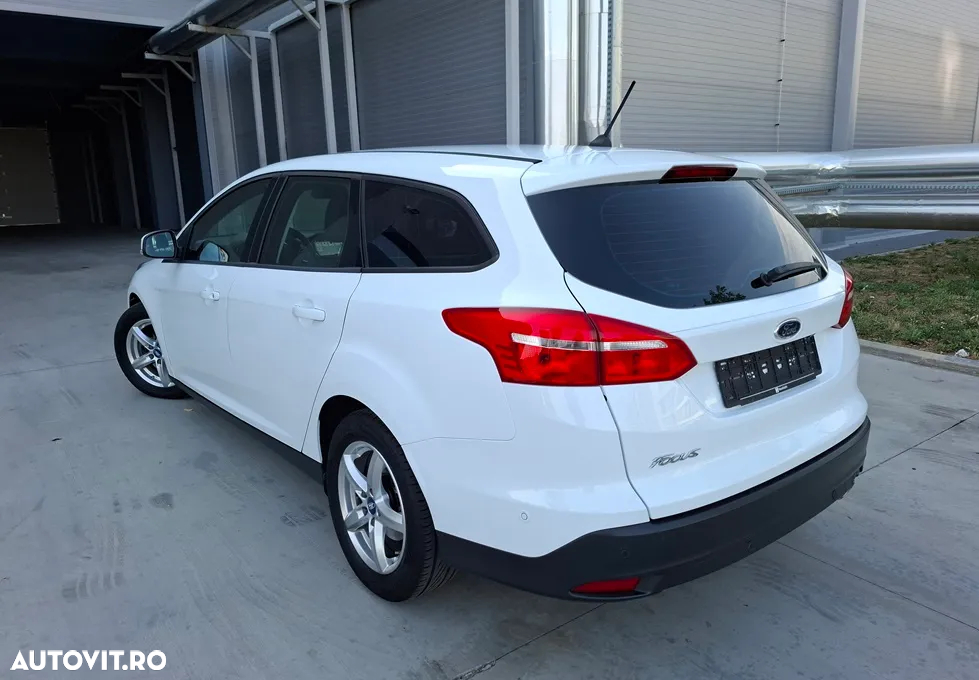 Ford Focus 2.0 TDCI Powershift Titanium - 2