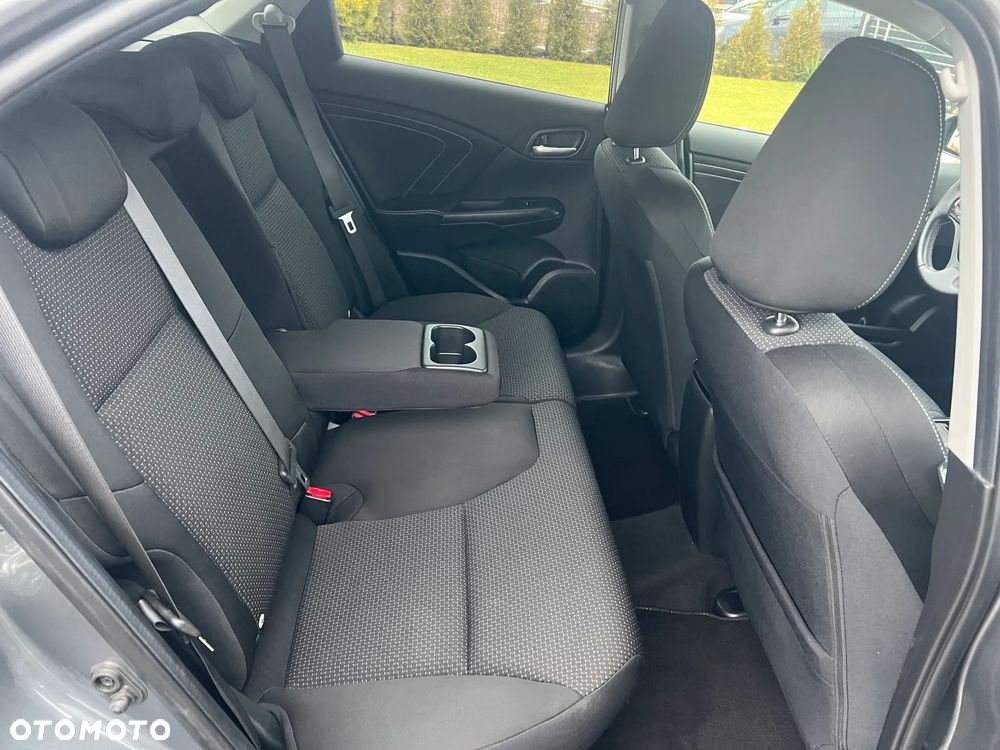 Honda Civic 1.8 i-VTEC Automatik Sport Black Edition - 33