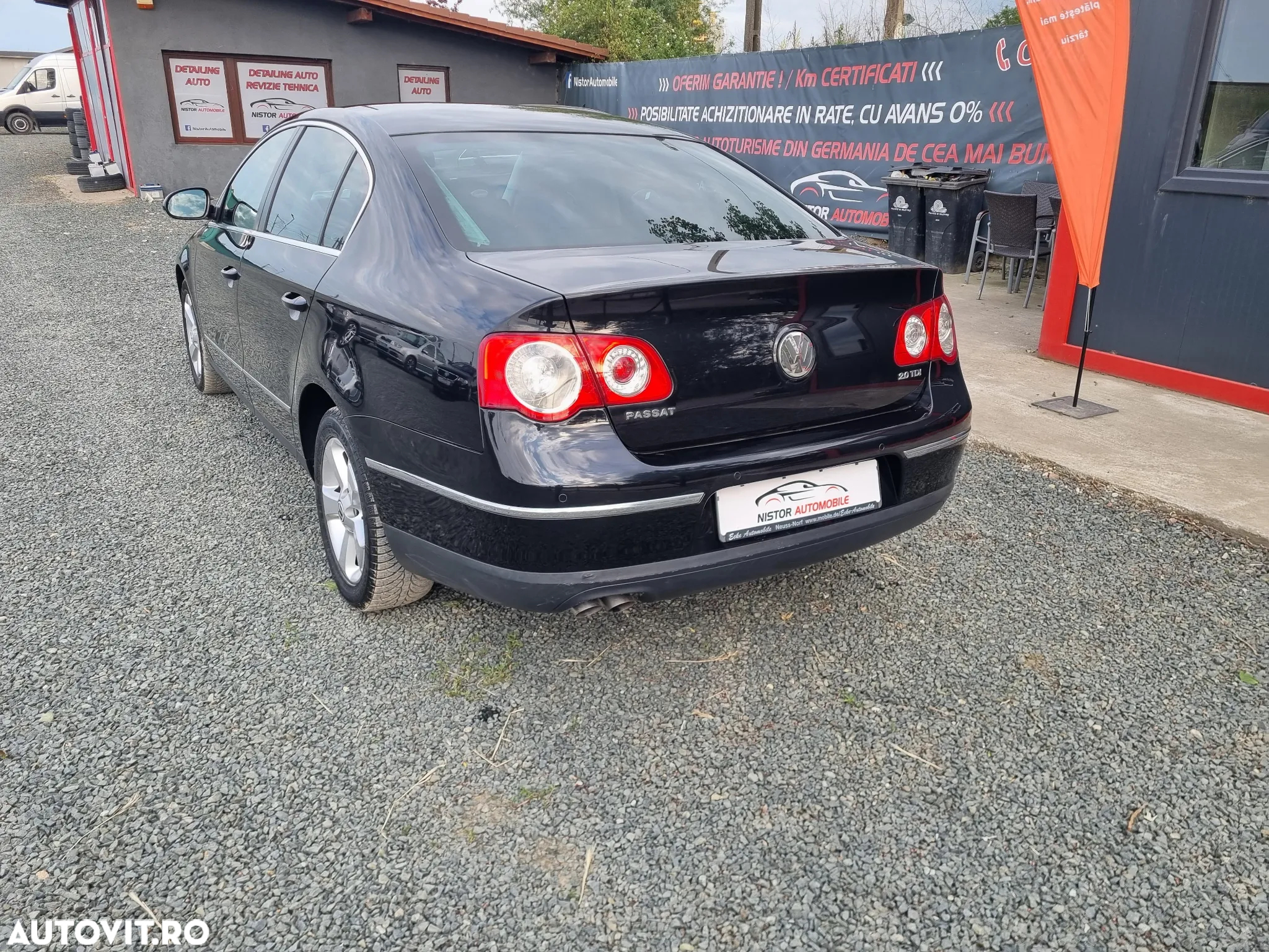 Volkswagen Passat - 4
