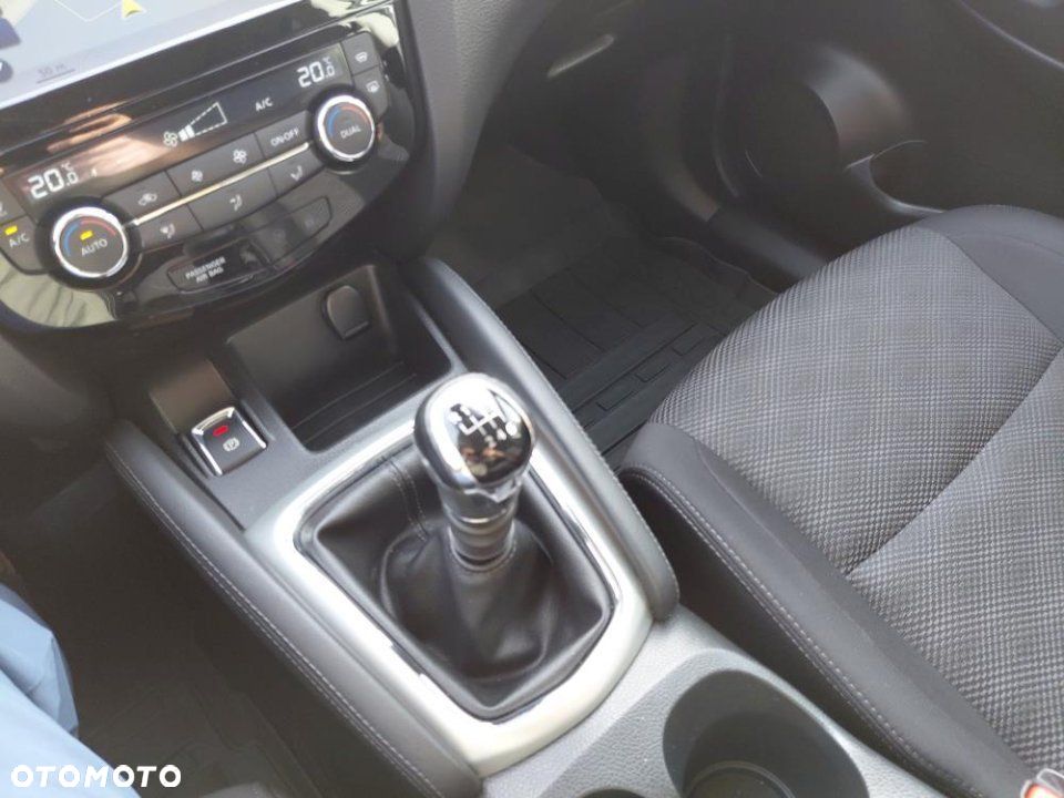 Nissan Qashqai - 16