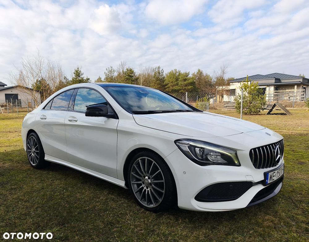 Mercedes-Benz CLA - 32