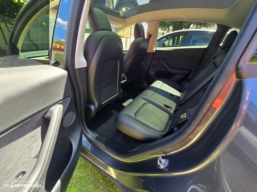Tesla Model Y Long Range Tração Integral - 10