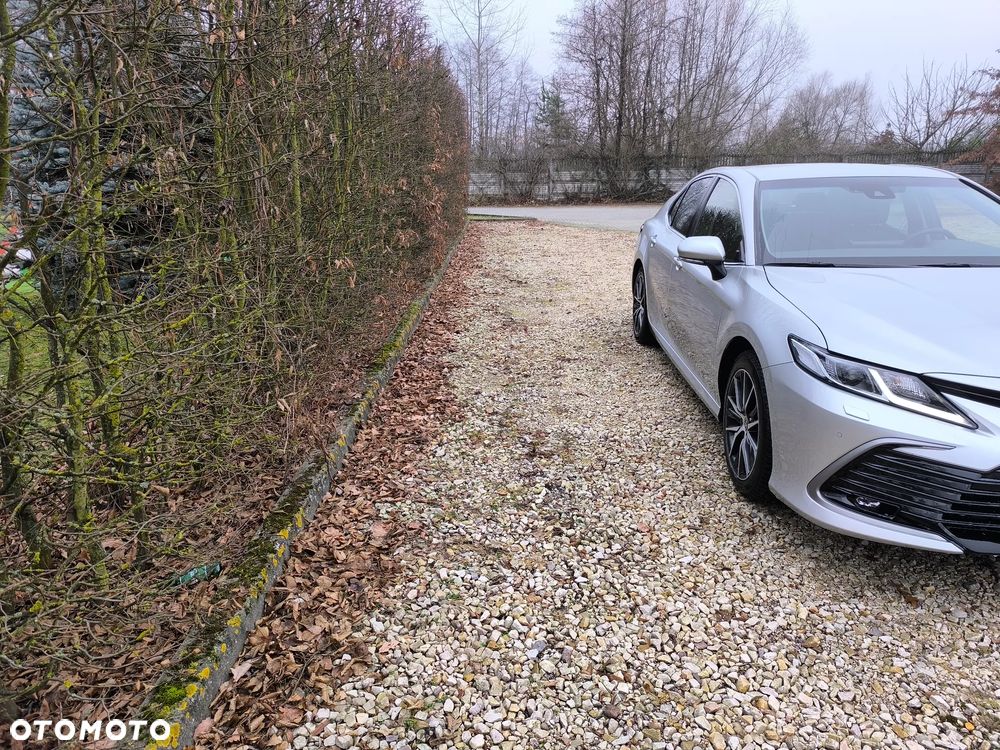 Toyota Camry 2.5 Hybrid Comfort CVT - 6