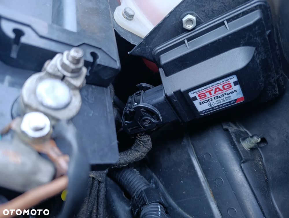 Ford Galaxy 2.0 - 19