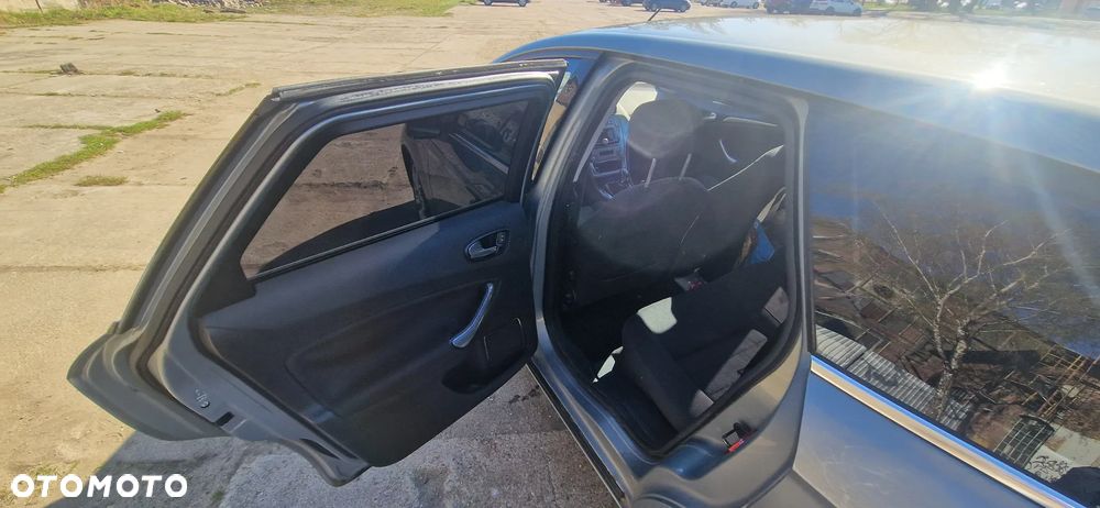 Ford Mondeo 2.0 TDCi Titanium X - 13