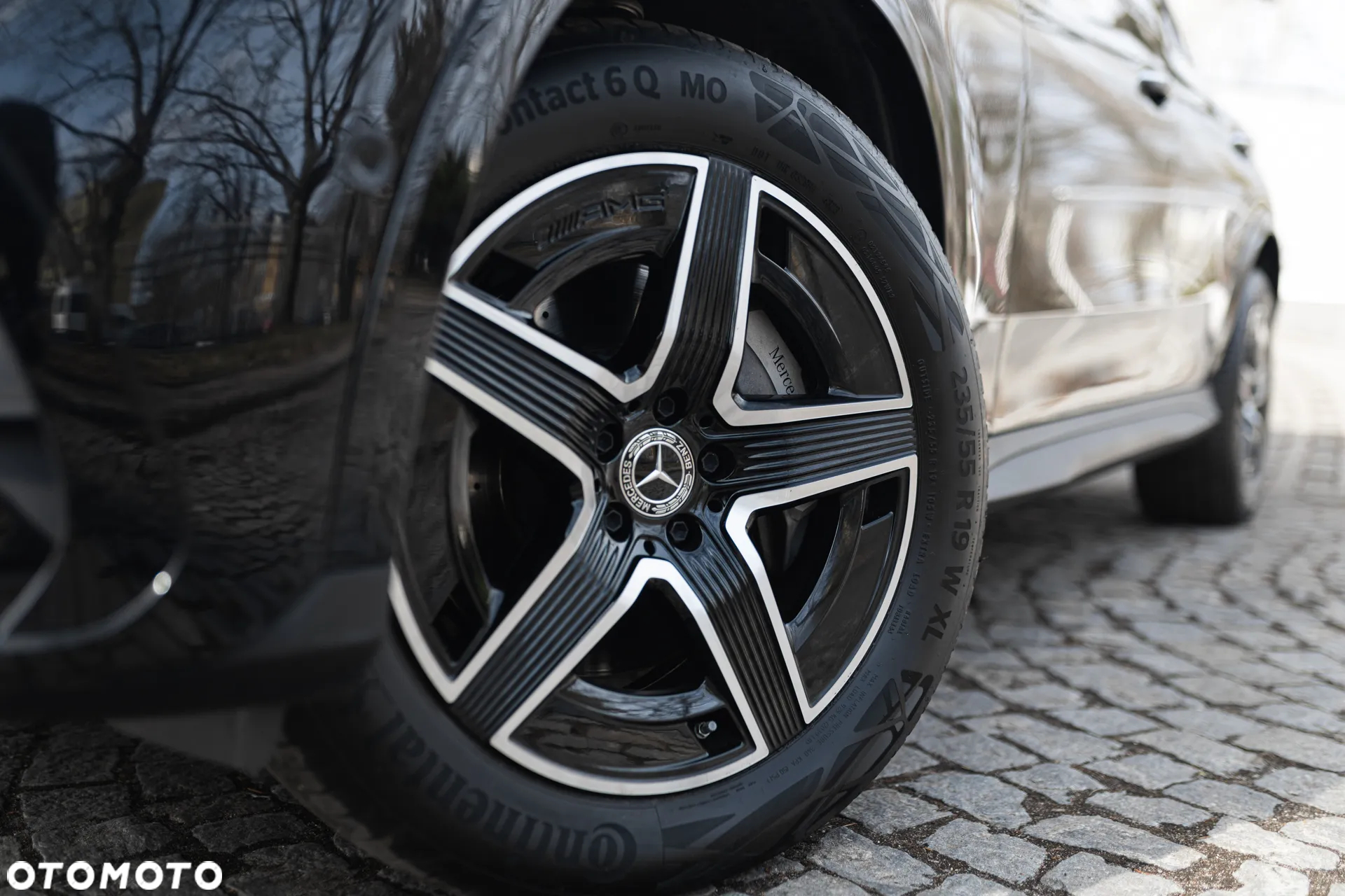 Mercedes-Benz GLC 300 e 4-Matic AMG Line - 3