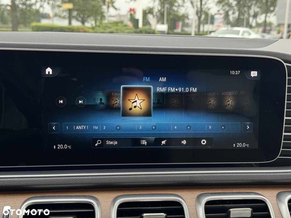 Mercedes-Benz GLE - 32