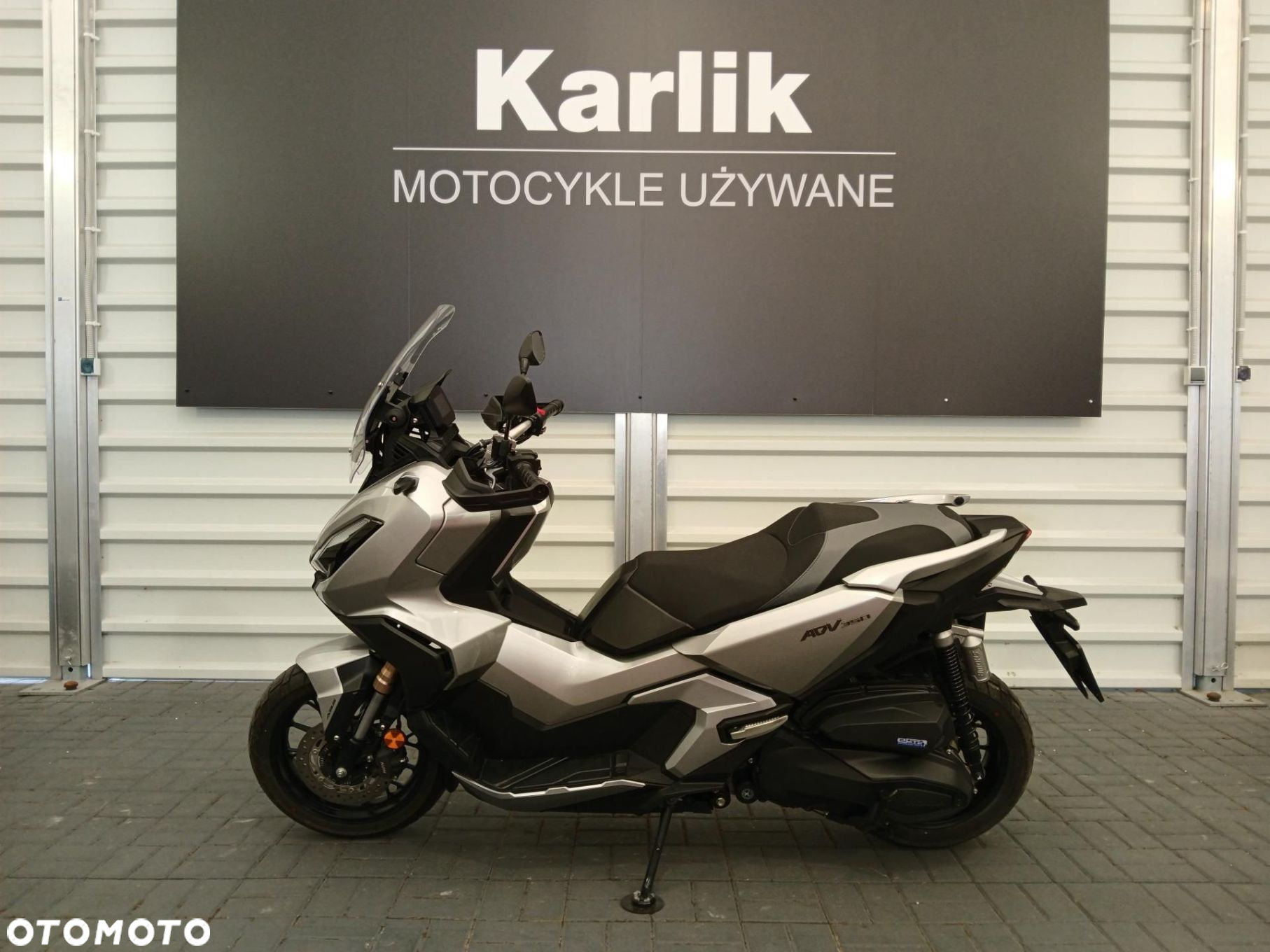 Honda ADV350 - 5