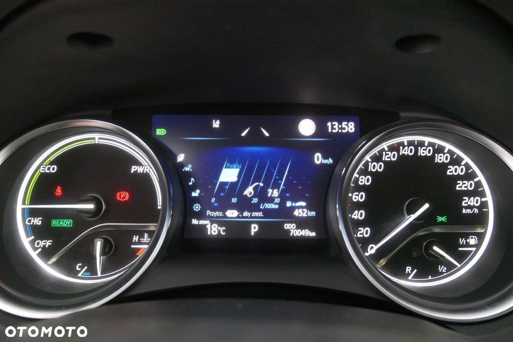 Toyota Camry 2.5 Hybrid Comfort CVT - 9