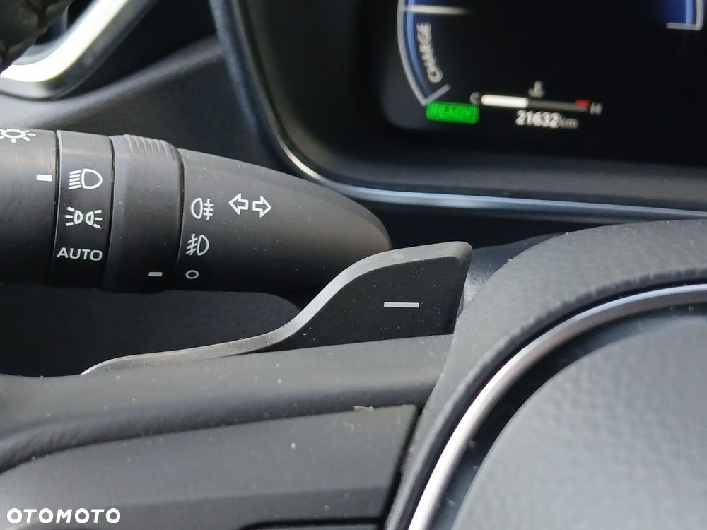 Toyota Corolla 2.0 Hybrid Style - 33