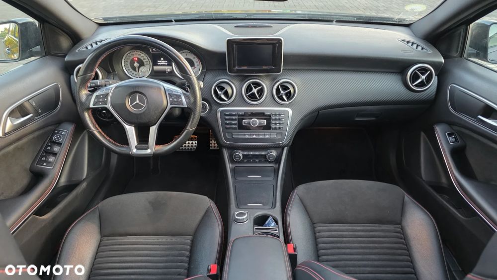 Mercedes-Benz Klasa A ver-180-d-amg-line-7g--dct - 17