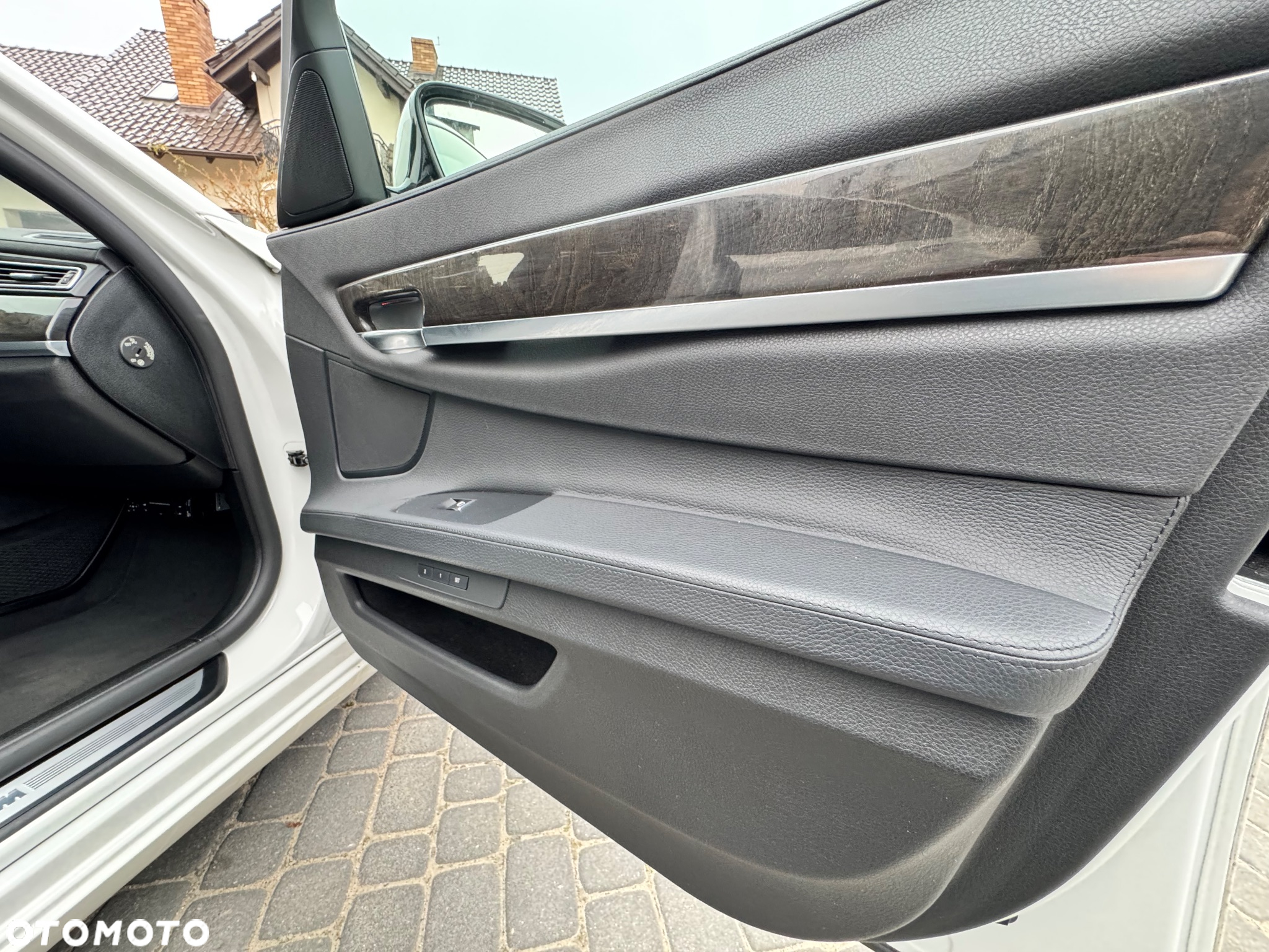 BMW Seria 7 740i - 18