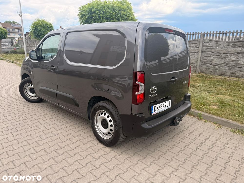 Toyota proace city - 9