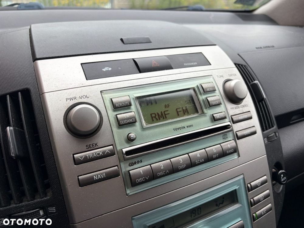 Toyota Corolla Verso 2.2 D-4D Executive - 14