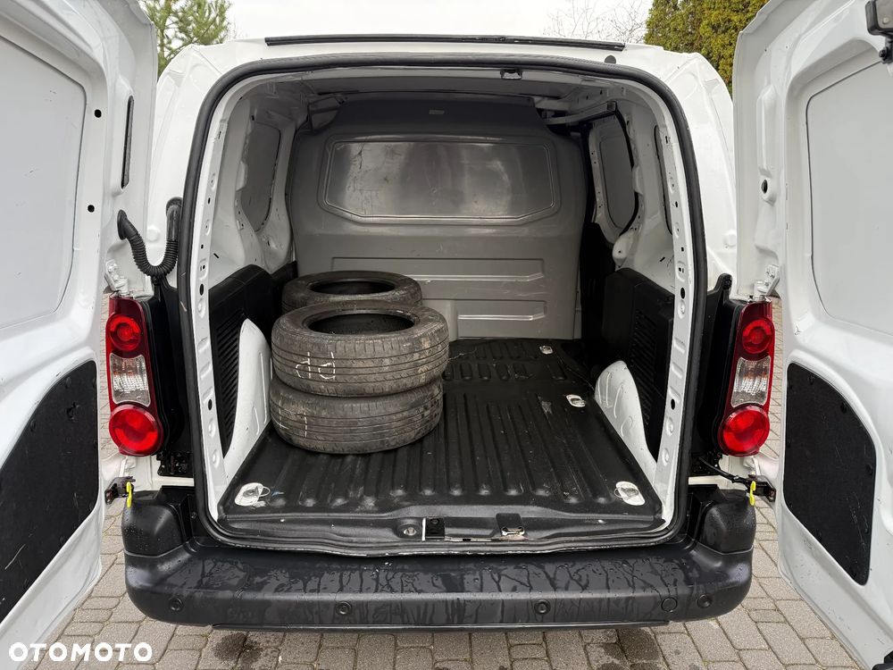 Peugeot PARTNER - 13