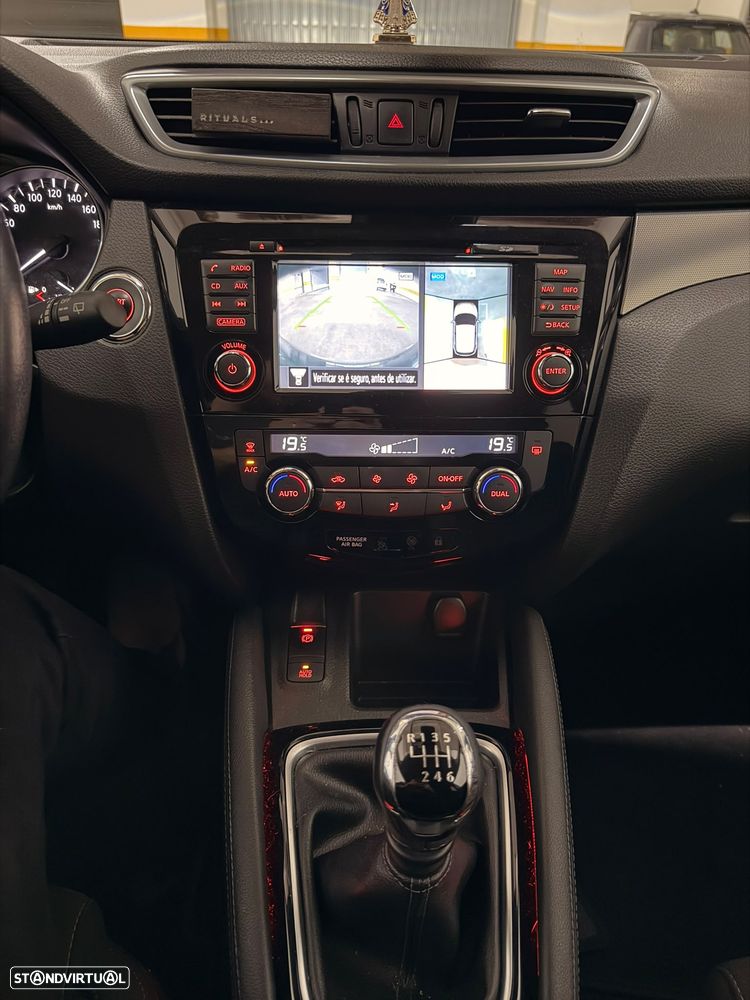 Nissan Qashqai 1.5 dCi N-Connecta - 10