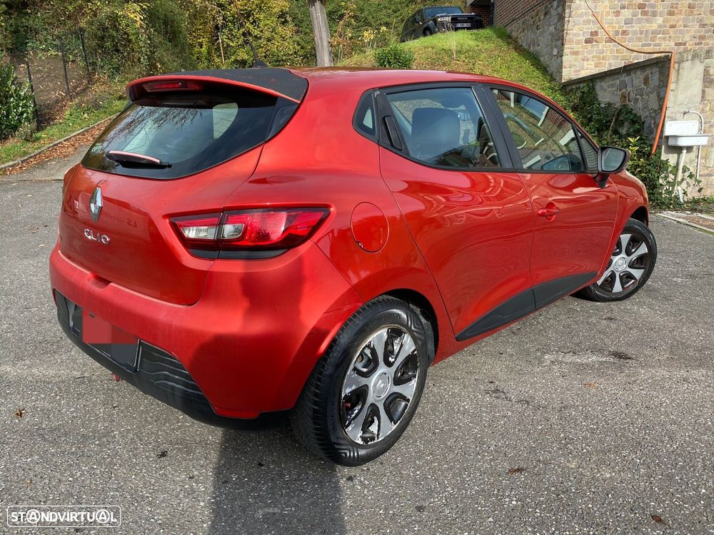 Renault Clio 1.2 16V 75 Expression - 4