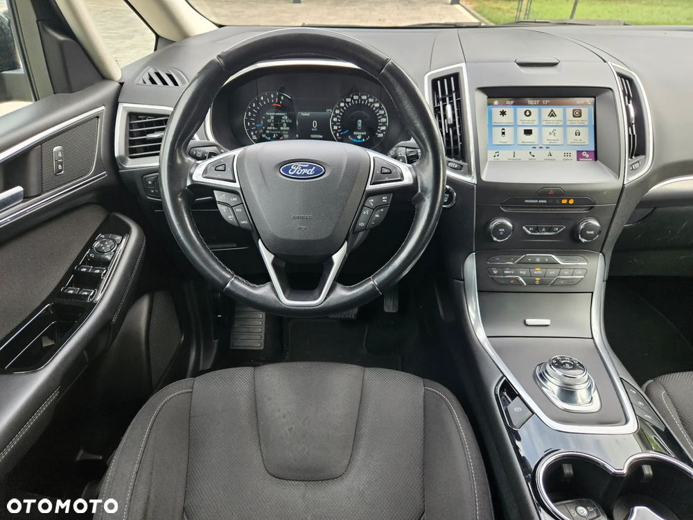 Ford S-Max - 17