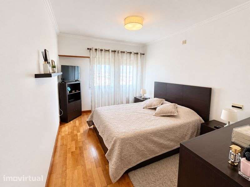 Apartamento T2 - Quinta do Castelo Santa Iria de Azoia - Grande imagem: 4/12