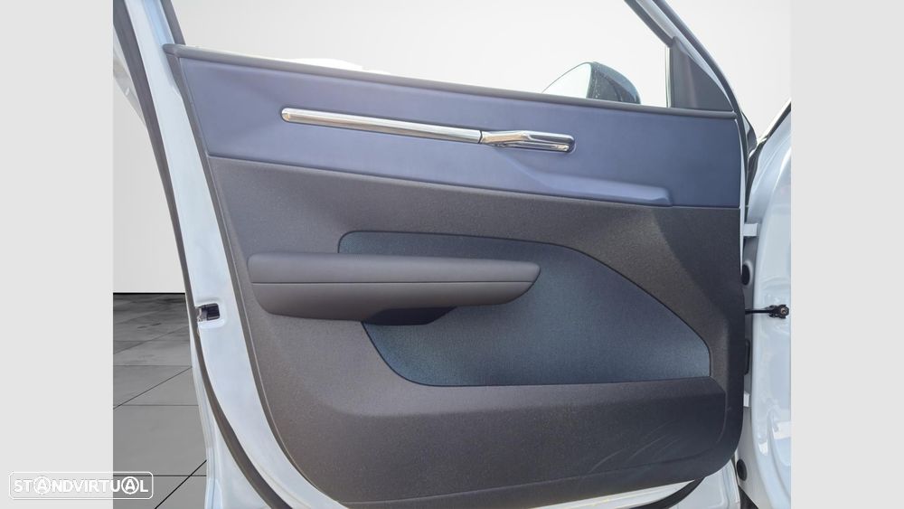 Volvo EX30 69 kWh Single Motor Extended Range Plus - 11