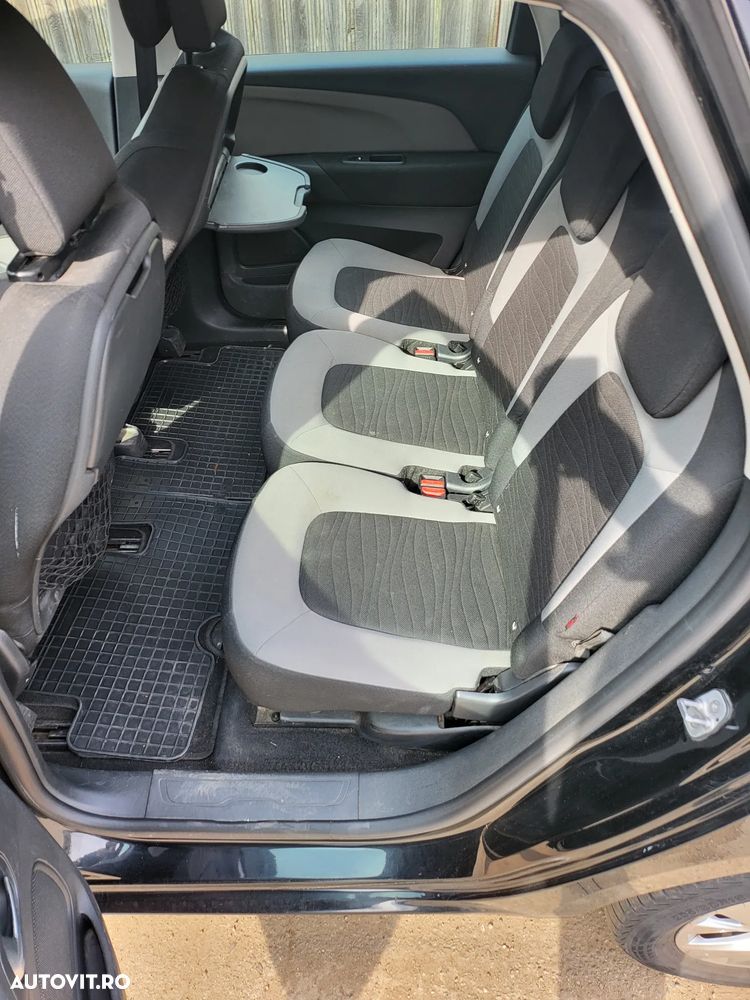 Citroën C4 Picasso - 11