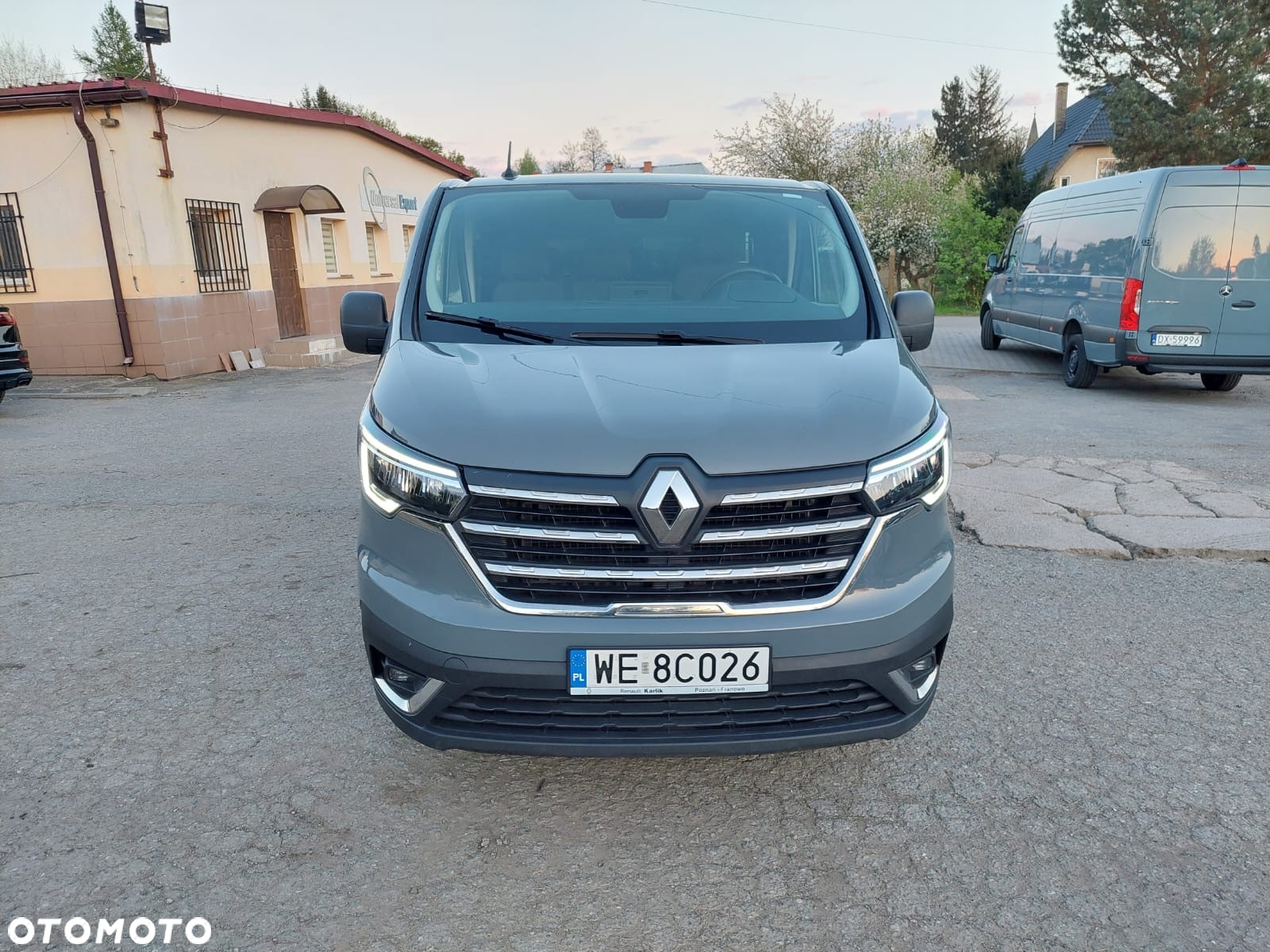 Renault Trafic - 12